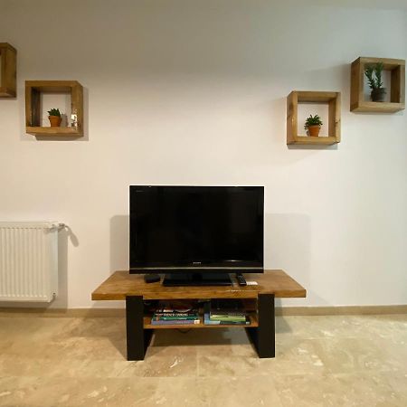 Helga'S Place Premium 1 Bedroom Condo Kaloşvar Dış mekan fotoğraf