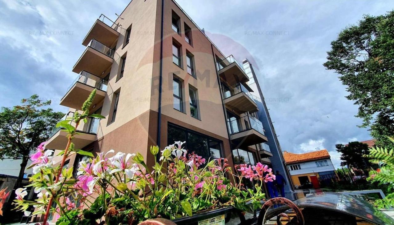 Helga'S Place Premium 1 Bedroom Condo Kaloşvar Dış mekan fotoğraf