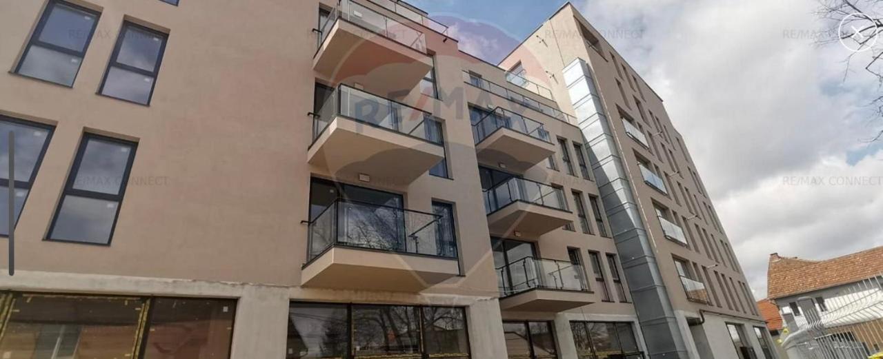 Helga'S Place Premium 1 Bedroom Condo Kaloşvar Dış mekan fotoğraf